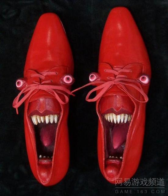 在鞋子上雕塑人脸，好诡异的感觉，最后一个太像龙虾了……（4）