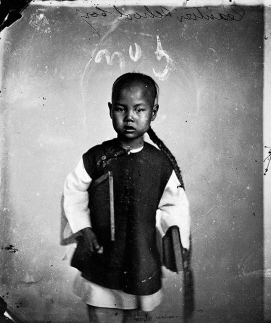 用照片感受下清末历史（1868-1872的广州·香港）：学童
